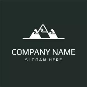 山のロゴ Black and White Mountain logo design