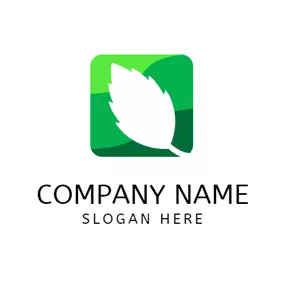 環境＆森林ロゴ Green Square and White Leaf logo design