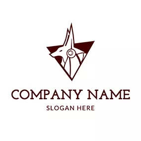 三角のロゴ Simple Triangle Anubis Figure logo design