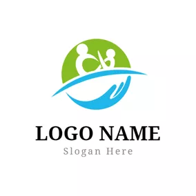 Logótipo Enfermeira Warm Family and Caring Hand logo design