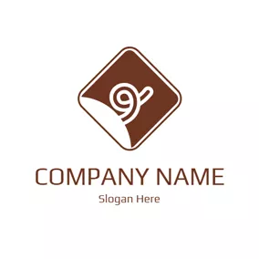 ブタ　ロゴ White and Brown Pig Tail logo design